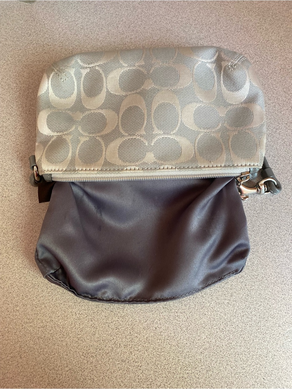 Coach Vintage Y2K Legacy Signature Optic Turnlock Flap Wristlet - Picture 15 of 16